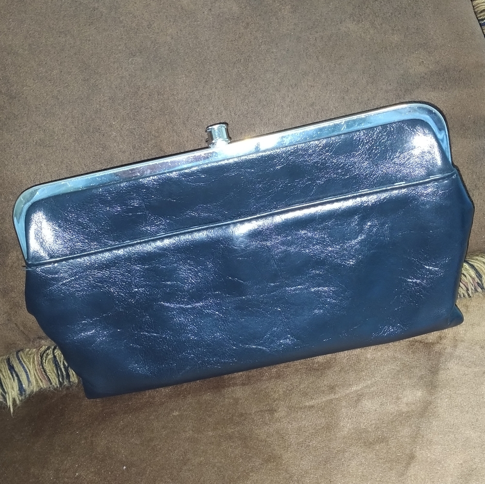 Double Framed Kisslock Hobo Wallet